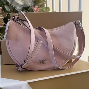 Michael Kors Shouder Purses Brand New Authentic Pink 9.5x6 So Cute